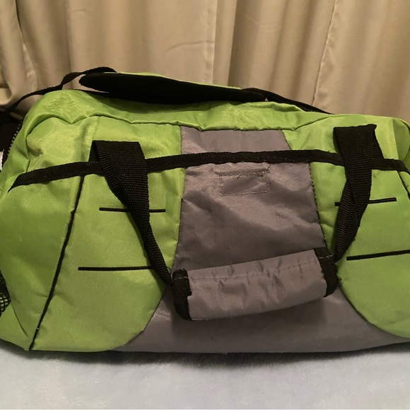 Green Spaulding gym bag - Picture 2 of 2